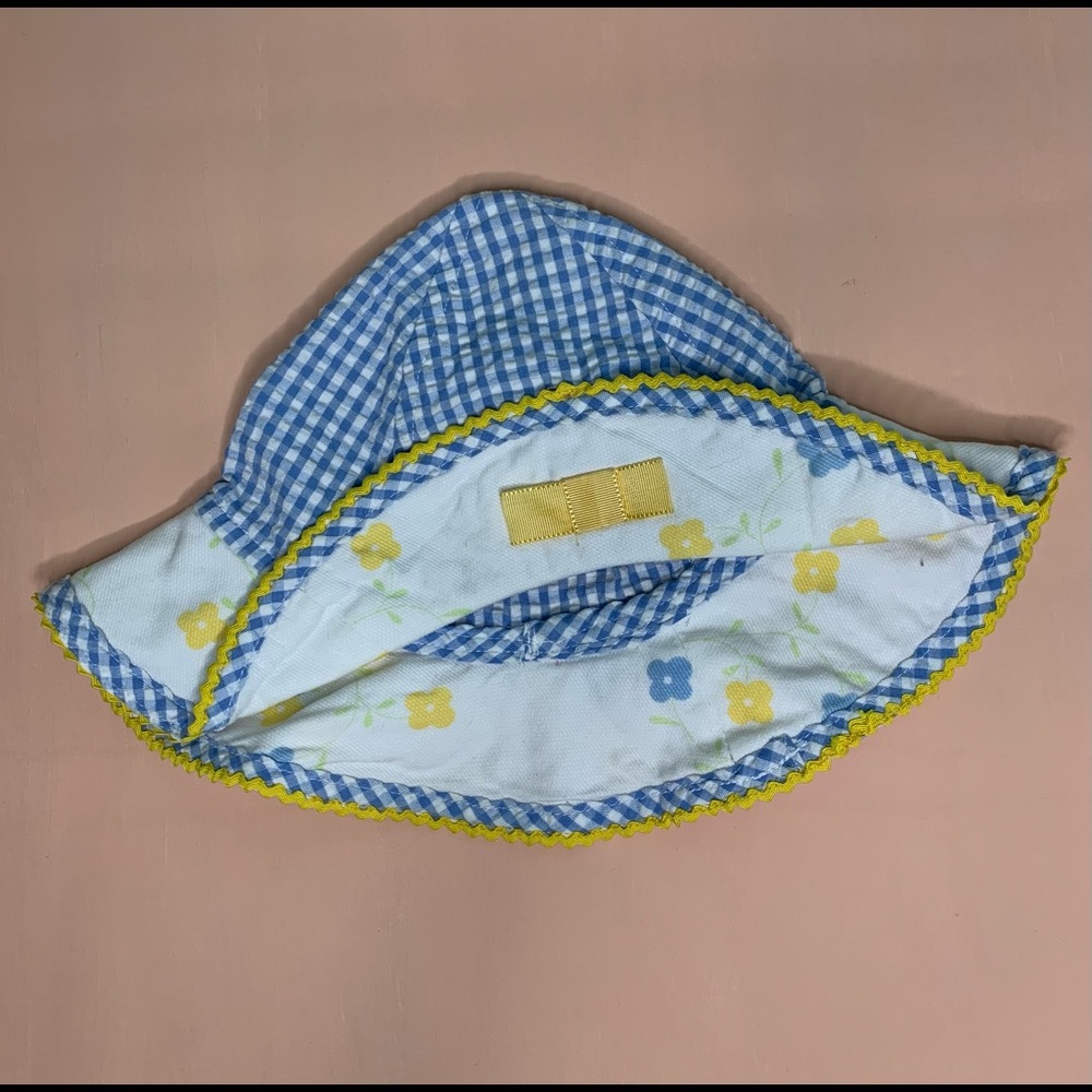 Bucket hat
